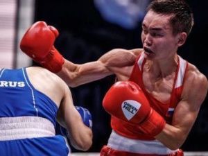 Василий Егоров в полуфинале ЧР по боксу