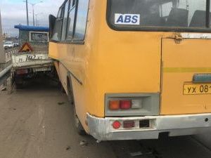 Появилось видео ДТП, устроенное пьяным автобусником