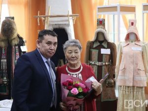 В Якутске открылась персональная выставка народной мастерицы Зинаиды Ивановой