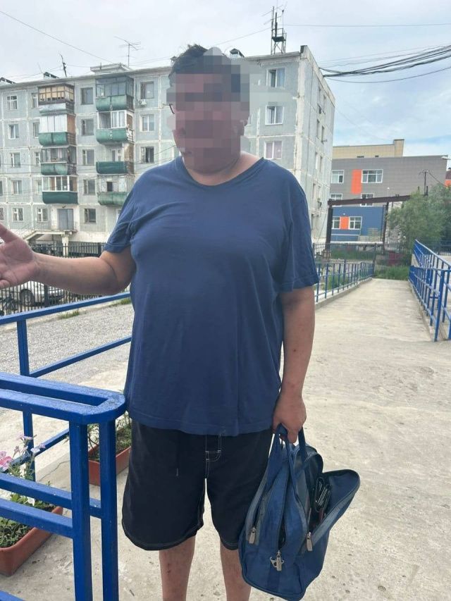 В Якутске мужчина, неподобающе обращавшийся с 94-летней матерью, доставлен в полицию