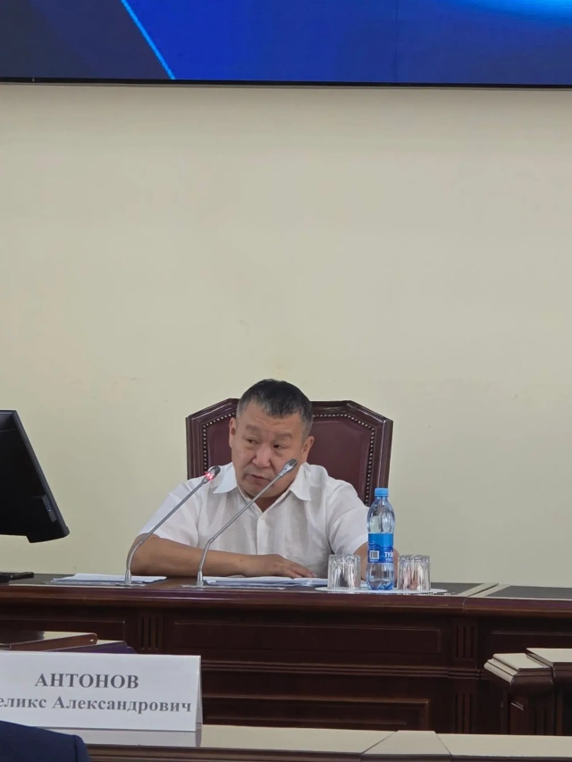 Садовников ввел персональную ответственность для глав округов за санитарное состояние территорий