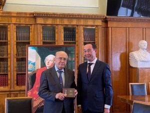 Глава Якутии встретился с ректором МГУ Виктором Садовничим