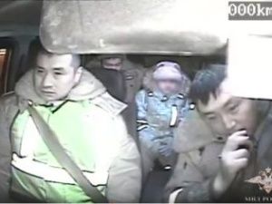 В Якутии инспекторы ДПС спасли восьмилетнего мальчика, который заблудился и замерзал при 40-градусном морозе