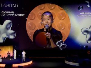 «Это самый лучший подарок для девочки с Севера»: Айыына Кожурова стала победителем премии «Блогема»
