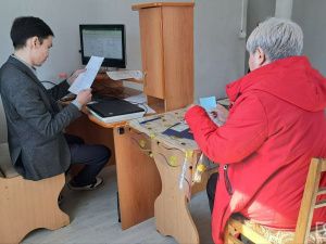 В 17-м квартале Якутска открылся выездной офис по переселению из аварийного жилья