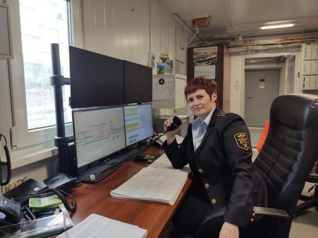 Дежурная по станции Алдан Ольга Соломина – профи своего дела
