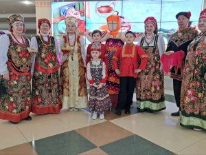 В Доме дружбы народов в Якутске ярко отметили Масленицу