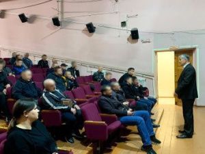 Профилактическую лекцию для осужденных к принудительным работам провел руководитель московского отделения общероссийской общественной организации «Общее дело» Олег Моисеев