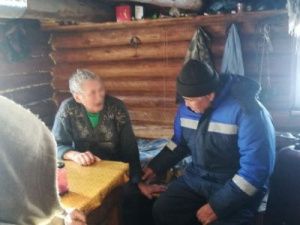 Из глухой тайги эвакуировали тяжелобольного якутянина