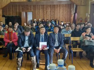 В Хангаласском улусе проходят отчеты исполнительных органов власти Якутии перед населением