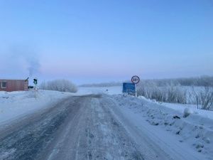 На ледовом автозимнике "Кангалассы - Соттинцы" установили грузоподъемность до 30 тонн