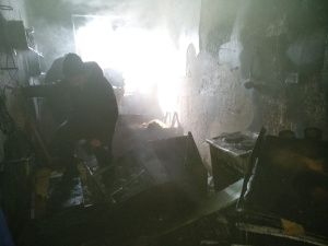 Пожарные отстояли общежитие в г. Покровск