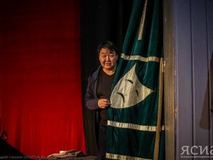 Спектакли Александра Титигирова покажут в ТЮЗе Якутии и Нюрбинском драмтеатре