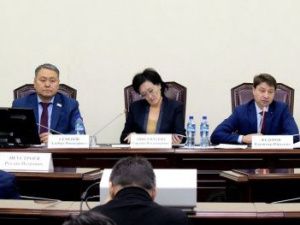 Общегородская планерка: снегоуборочная «страда» и мониторинг по выявлению нелегального бизнеса