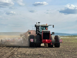 В Якутии полным ходом идут посевные работы