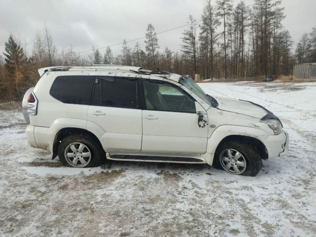 В Якутии автоледи перевернулась на автомобиле