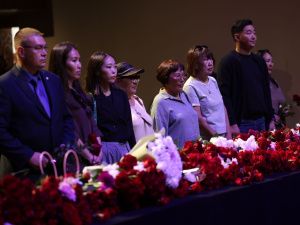 Фото: в Якутске прощаются с Михаилом Николаевым