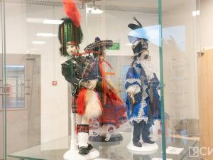 В Якутске открылась выставка авторских кукол Хаарчааны Баппагай и ее учеников