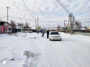 В Якутске 10-летняя девочка попала под колеса автомобиля