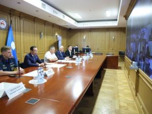 В Якутии обсудили ход тушения лесных пожаров в западных районах республики 
