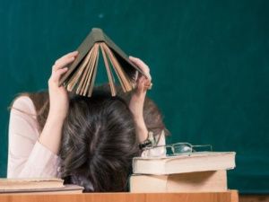 Минобр Якутии взыскал с выпускницы ВУЗа денежные средства по договору о целевой подготовке специалиста