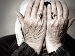 Житель Якутии избил и изнасиловал пожилую женщину