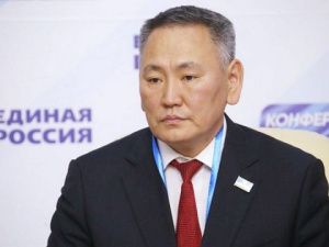 Весна в окно стучится? В Москве «проснулся» якутский политик