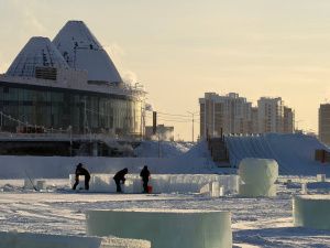 В Якутске готовится к открытию новый ледовый парк