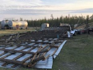 По факту гибели мужчины при падении крыши в Верхоянском районе возбуждено уголовное дело