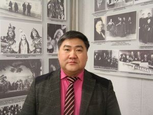 Отстраненный судом от должности глава улуса, остается секретарем местного отделения Единой России и раздает обязательные указания главам поселений…