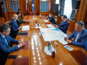 Айсен Николаев встретился с руководителями лесного хозяйства страны