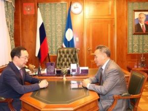 Глава Якутии положительно оценил итоги работы Счетной палаты республики в 2019 году