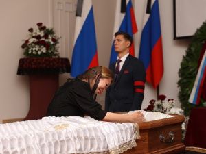 В Москве началась церемония прощания с первым президентом Якутии Михаилом Николаевым