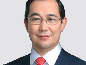 Срочно: Глава Якутии Айсен Николаев поздравляет с Днем российской печати