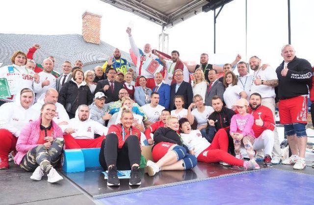 Виктор Колибабчук и Вааранмаа Анниина — абсолютные чемпионы Европы по мас-рестлингу