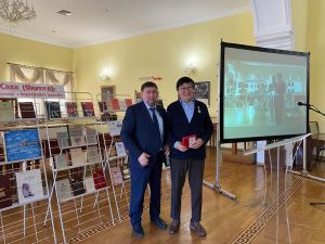 Презентован сборник Олега Сидорова «Они основали Республику» 