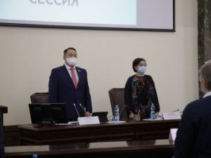В Якутске состоялась внеочередная сессия городской Думы