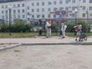 В Якутске в выходные провели дезинфекцию площадей и детских площадок