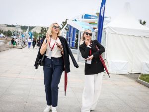 Фоторепортаж с первого дня ВЭФ-2023: улица Дальнего Востока и культурная программа