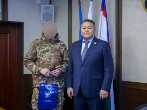 В День Героев Отечества Альберт Семенов встретился с участниками СВО