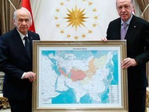 В Кремле прокомментировали фото Эрдогана с картой тюркского мира