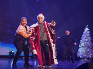 Евгений Григорьев вручил стипендии 100 лучшим школьникам на Елке главы Якутска