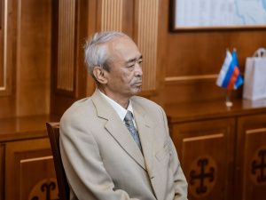 Айсен Николаев встретился с Административным директором Японского комитета по содействию Республике Саха (Якутия) г-ном Акио Сатомура