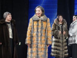 Ценителей красоты, стиля и грации собрал ДДН им. А.Е. Кулаковского на знаковом проекте этой зимы – бренд-подиуме «САХА СТИЛЬ»