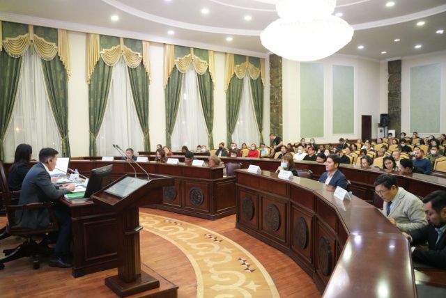 В Якутске состоялись публичные слушания по бюджету города Якутска на 2026-2028 годы 