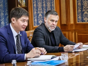 Глава Якутии поставил задачи перед правительством в сфере финансов и имущественных отношений