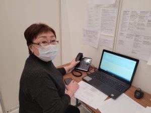 Преподаватели Мединститута консультируют больных ковидом в республиканском колл-центре