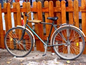 Житель Верхоянского района угнал велосипед, так как ему было лень идти пешком