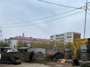 Жители Строительного округа Якутска остались без электричества из-за неосторожной работы экскаватора