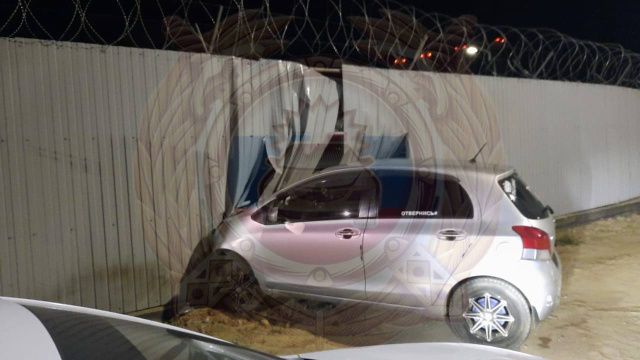 В Якутске пьяные водители крушат свои авто об заборы